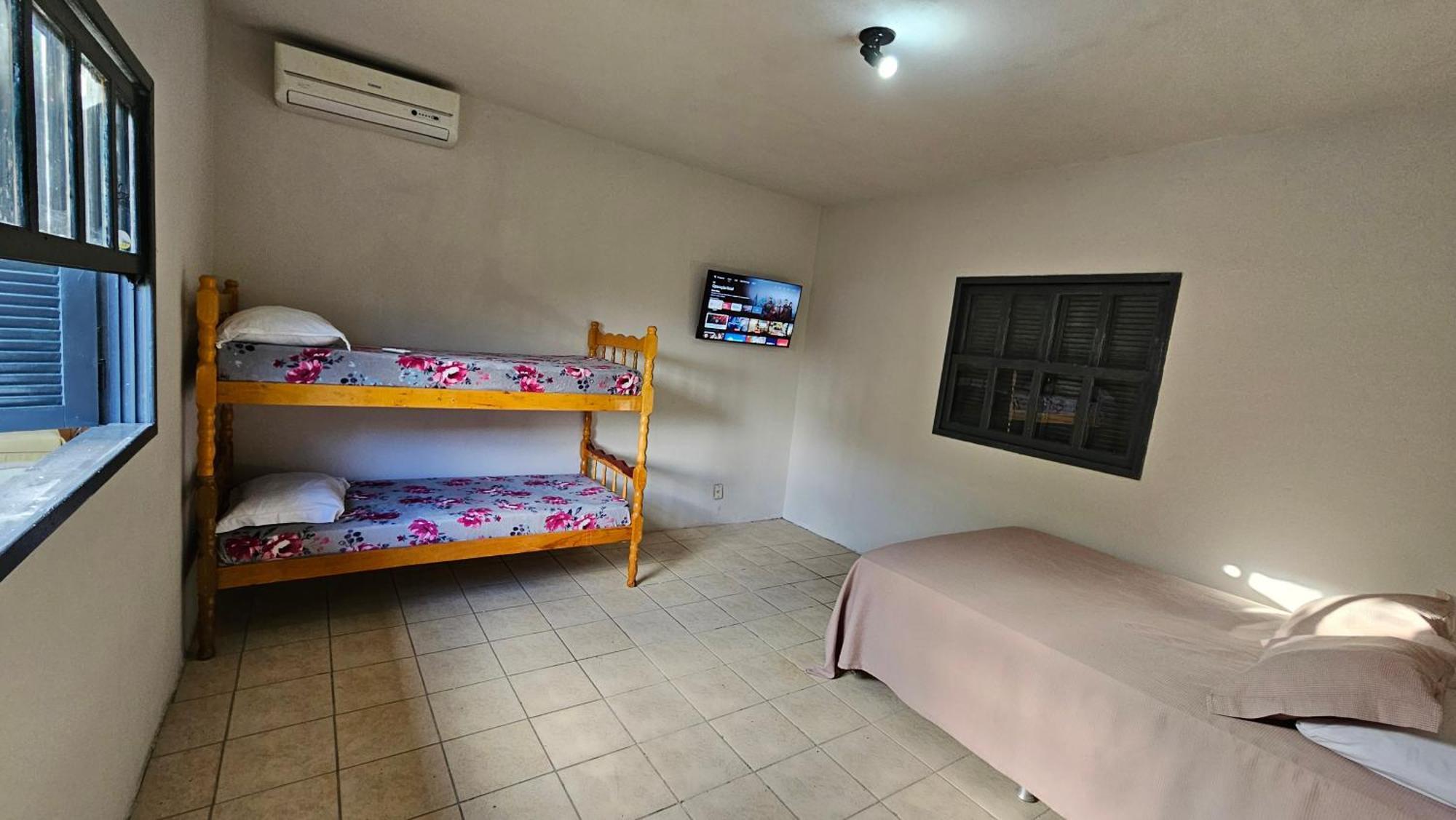 Hotel Прайя-ду-Роза Екстериор снимка
